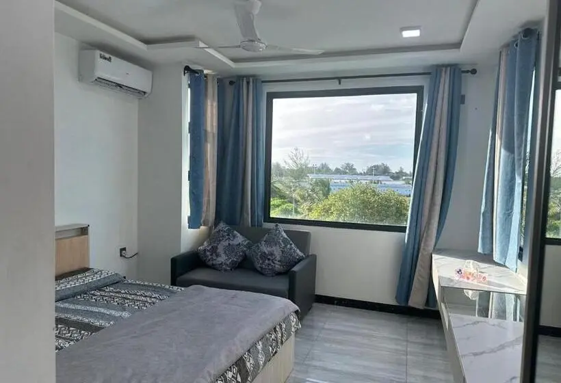 1 Bedroom Apartment City View, Quest By Entrance