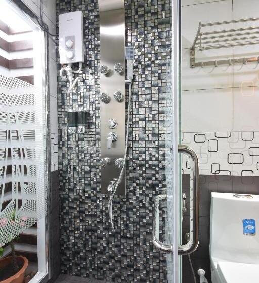 اتاق لوکس با تخت بزرگ, Island Home Inn