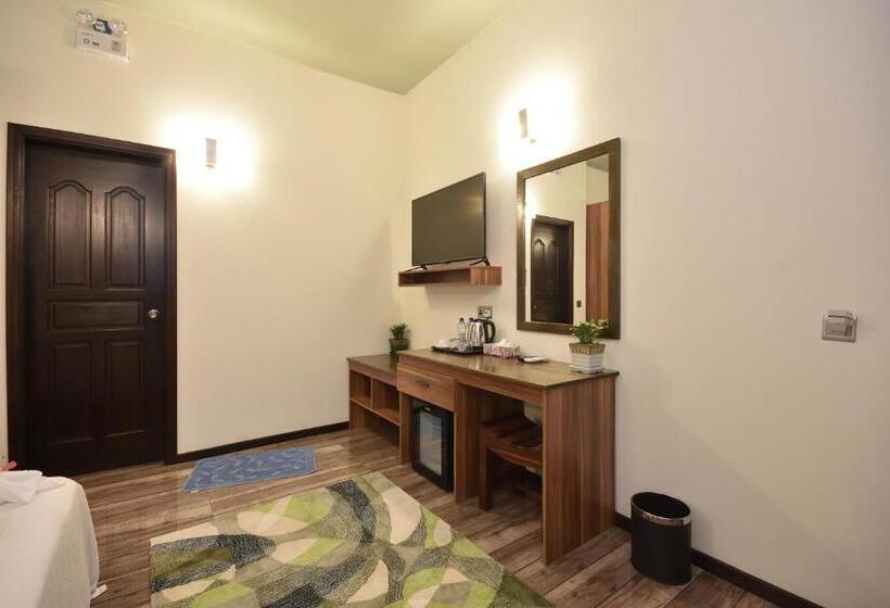 اتاق لوکس با تخت بزرگ, Island Home Inn
