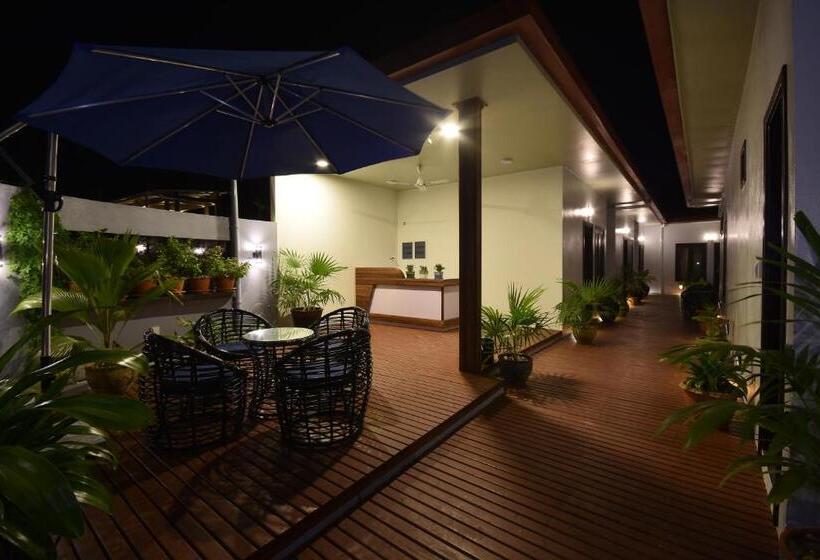 اتاق لوکس با تخت بزرگ, Island Home Inn