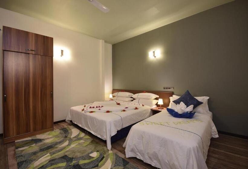 اتاق سوپریور با تخت بزرگ, Island Home Inn