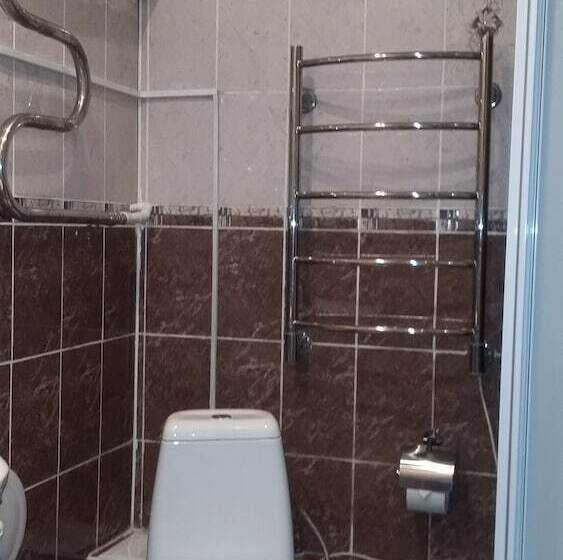 이코노미 룸, Priorat