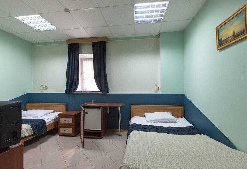 이코노미 룸, Priorat