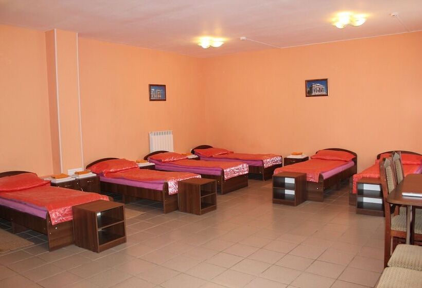 공동 객실, Troya