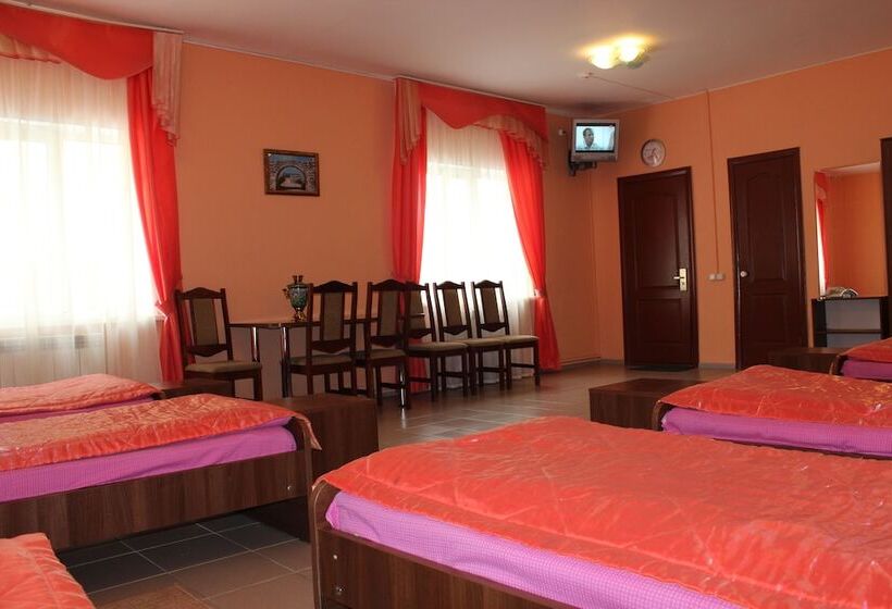 공동 객실, Troya