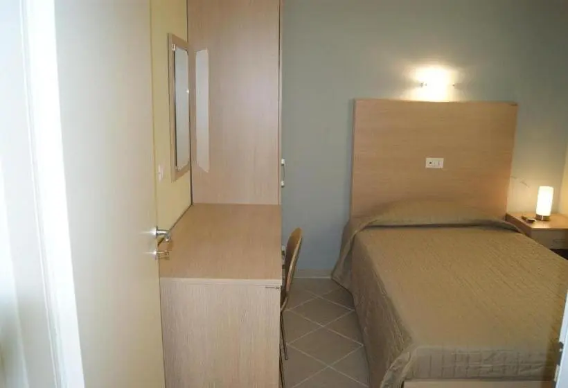 Deluxe Yhden Hengen Huone, Guest House Golfo Xifonio