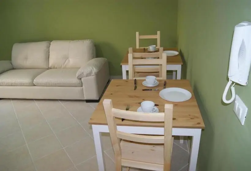 Deluxe Yhden Hengen Huone, Guest House Golfo Xifonio