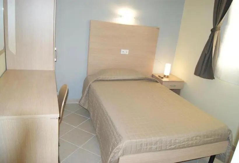 Deluxe Yhden Hengen Huone, Guest House Golfo Xifonio
