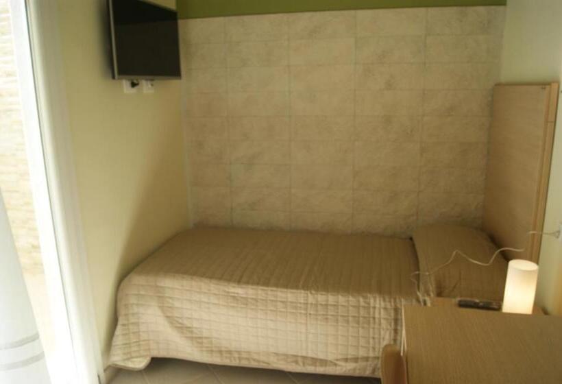 Одноместный Номер с Террасой, Guest House Golfo Xifonio