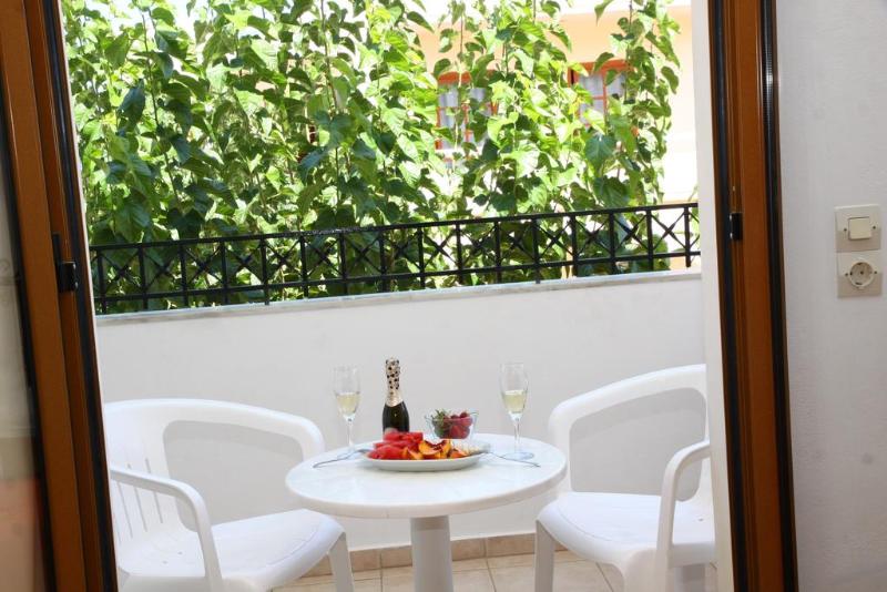 스탠다드 스튜디오, Newcastle Studios