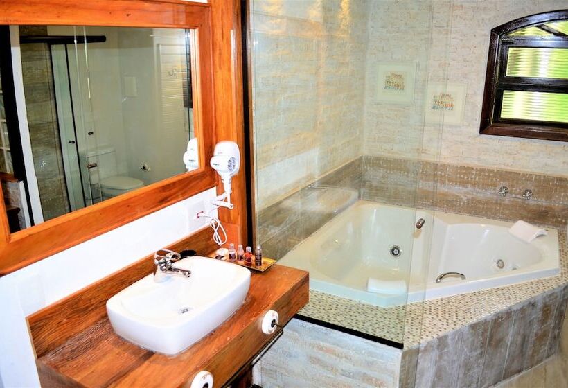 جناح مزود بجاكوزى, Pousada Toca Da Coruja