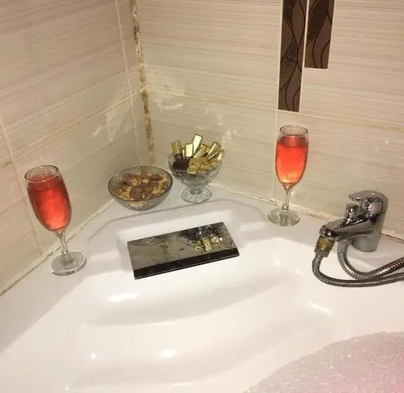 استودیوی استاندارد, Guesthouse Elizabeth