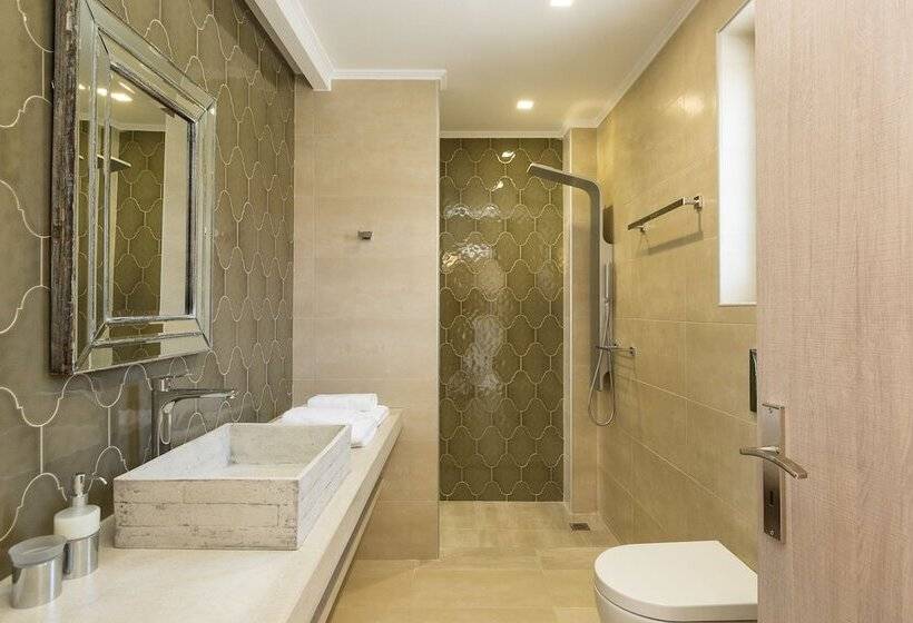Люкс Кровать Кинг, Cyano