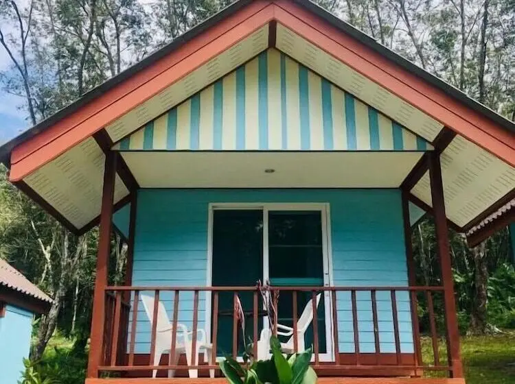 スタンダードバンガロー, Mookies Bungalows
