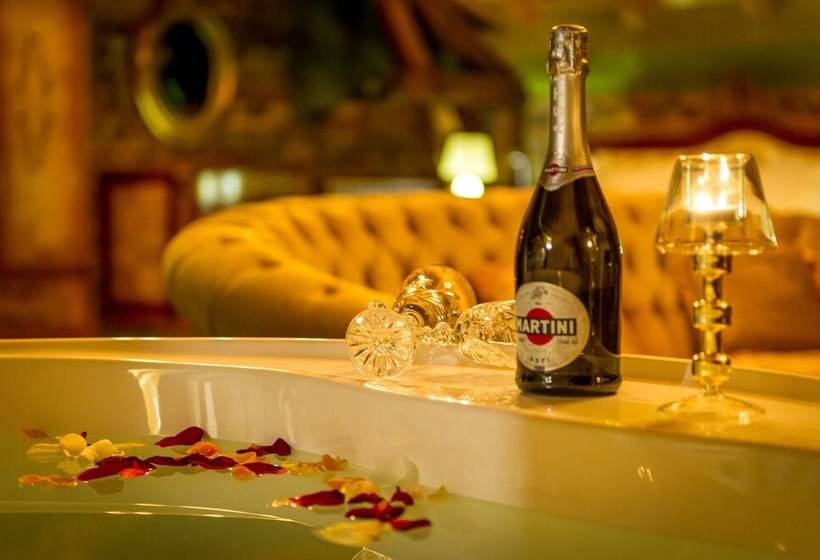 豪华房间, Jmr Royal