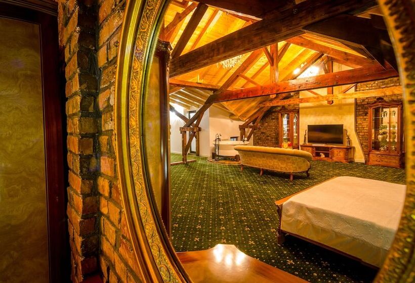 豪华房间, Jmr Royal