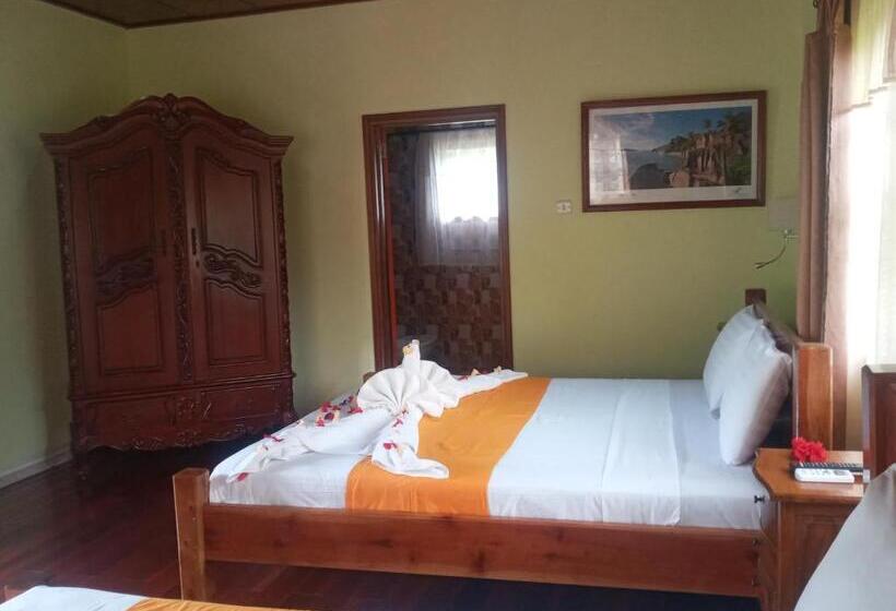 بانگلوی استاندارد, La Digue Holiday Villa