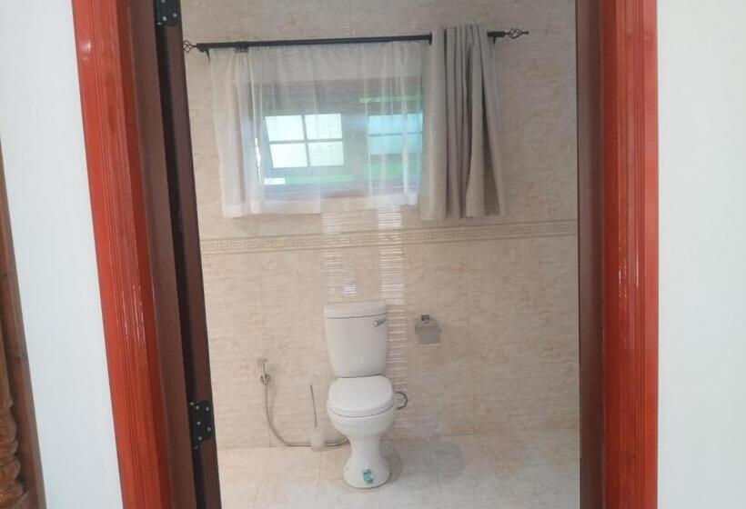 اتاق لوکس با تخت بزرگ, La Digue Holiday Villa