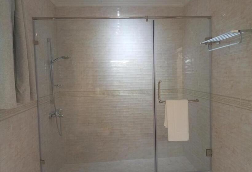 اتاق لوکس با تخت بزرگ, La Digue Holiday Villa