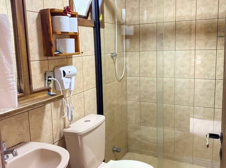 スタンダードバンガロー, Park Hotel Modelo