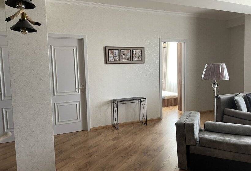 آپارتمان لوکس 1 خوابه, Vazi Apart