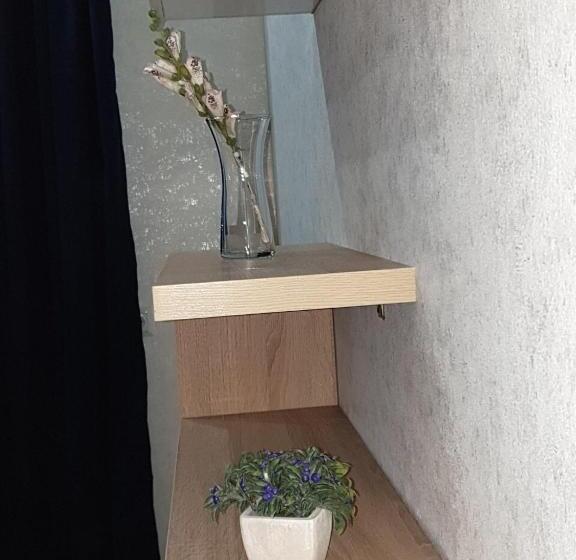 آپارتمان لوکس 1 خوابه, Vazi Apart