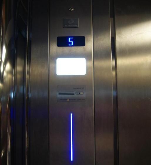 آپارتمان 1 خوابه با چشم‌انداز باغ, Vazi Apart