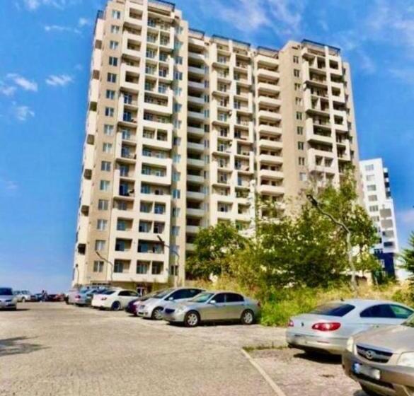 آپارتمان 1 خوابه با چشم‌انداز باغ, Vazi Apart