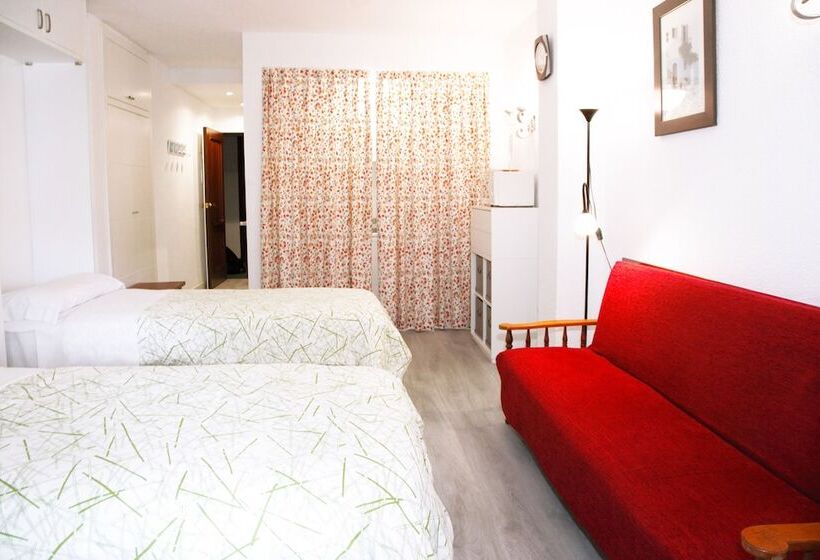 スタンダードスタジオ, Apartamentos Apal Chinasol