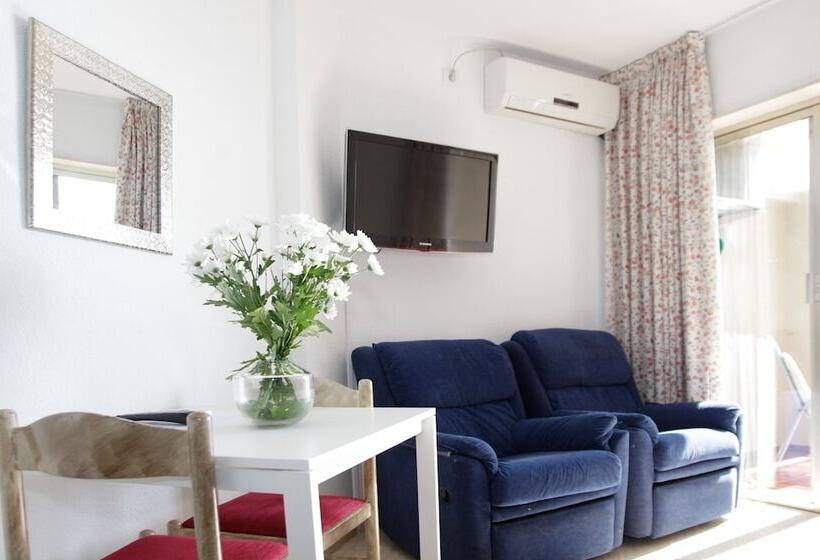 スタンダードスタジオ, Apartamentos Apal Chinasol