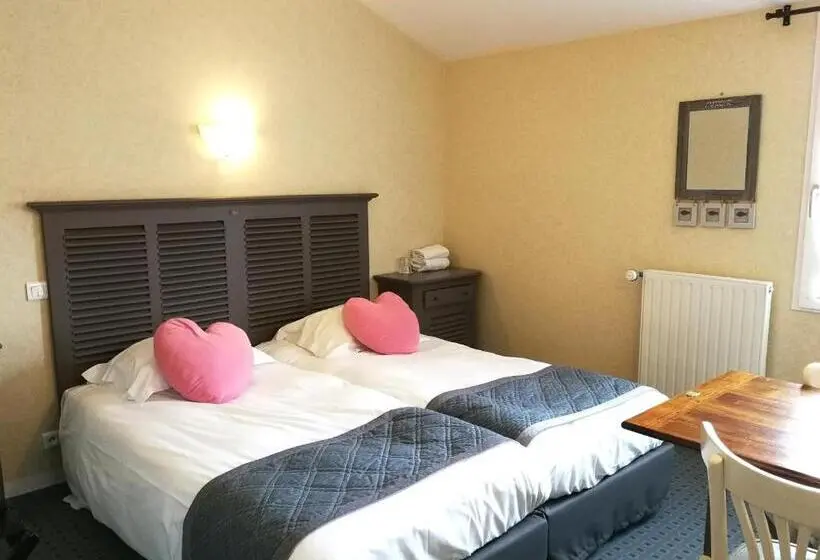 スタンダード４人部屋, Logis Auberge De Carolles