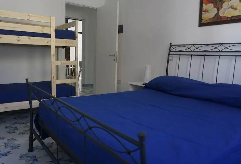 Standard Neljän Hengen Huone, B&b Riva Delle Donne
