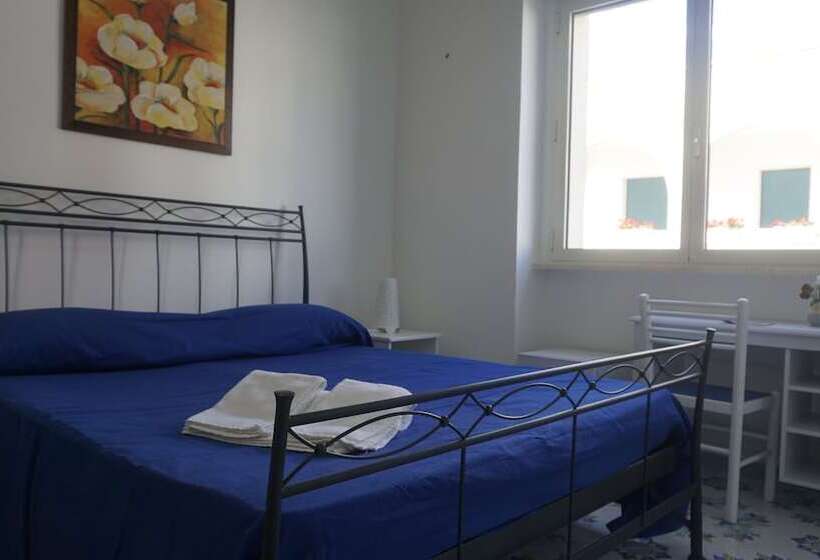 Pokój Czteroosobowy Standard, B&b Riva Delle Donne