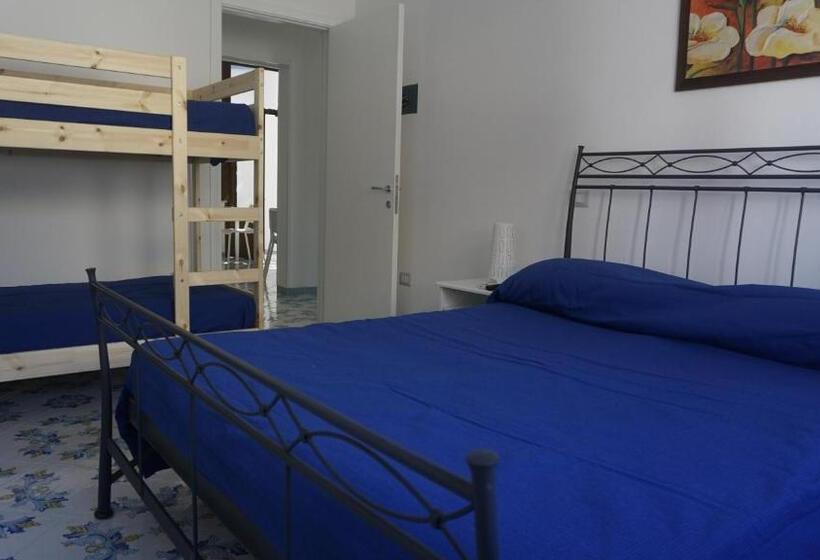 חדר סטנדרט לארבעה, B&b Riva Delle Donne