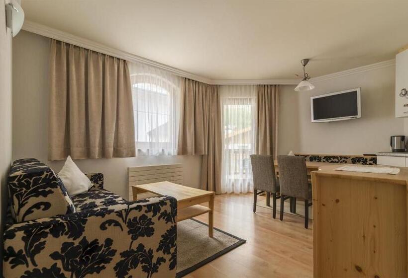 带1个卧室带观景的公寓, Garni Chasa Nova