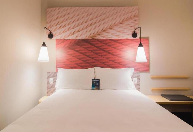 דירת חדר, Ibis Erechim