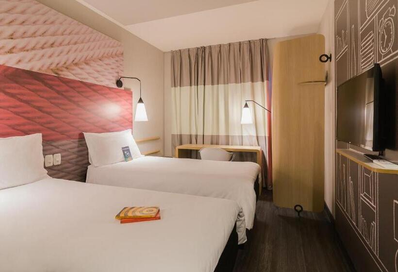 דירת חדר, Ibis Erechim