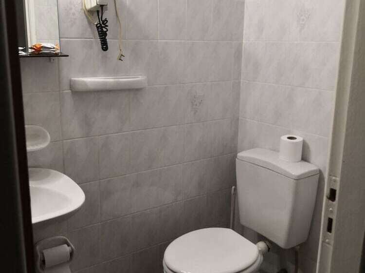 غرفة قياسية ثلاثية, Los Lagos