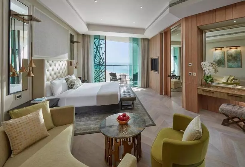 Club Suite Sea View