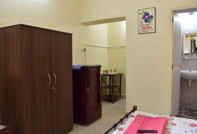 디럭스 룸, Niki Guest House