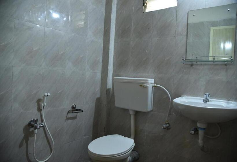 이코노미 룸, Niki Guest House