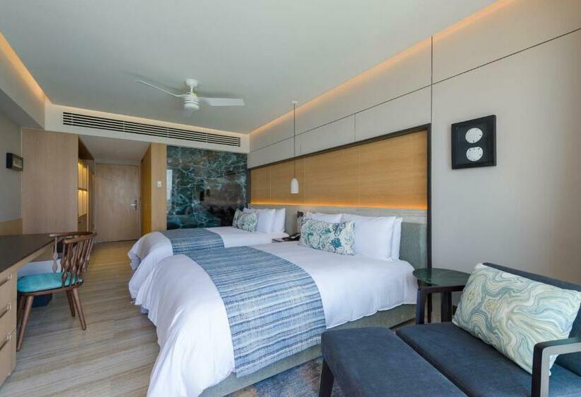 디럭스 룸, Renaissance Cancun Resort & Marina
