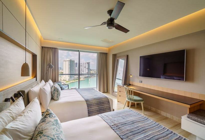 Номер Стандарт 2 Двуспальные Кровати, Renaissance Cancun Resort & Marina