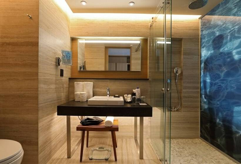 전망 스탠다드 룸 더블 침대, Renaissance Cancun Resort & Marina