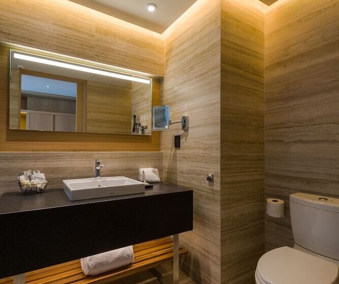 전망 스위트, Renaissance Cancun Resort & Marina