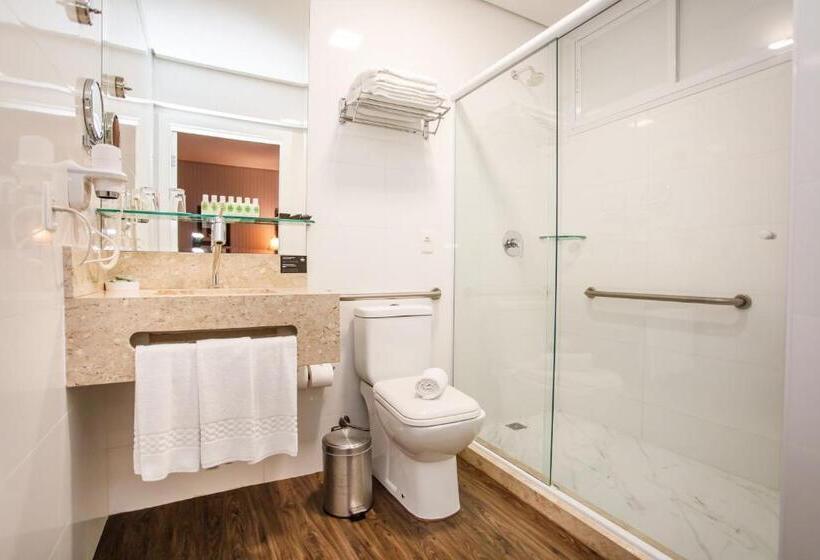 Трехместный Номер Deluxe, Sofistic