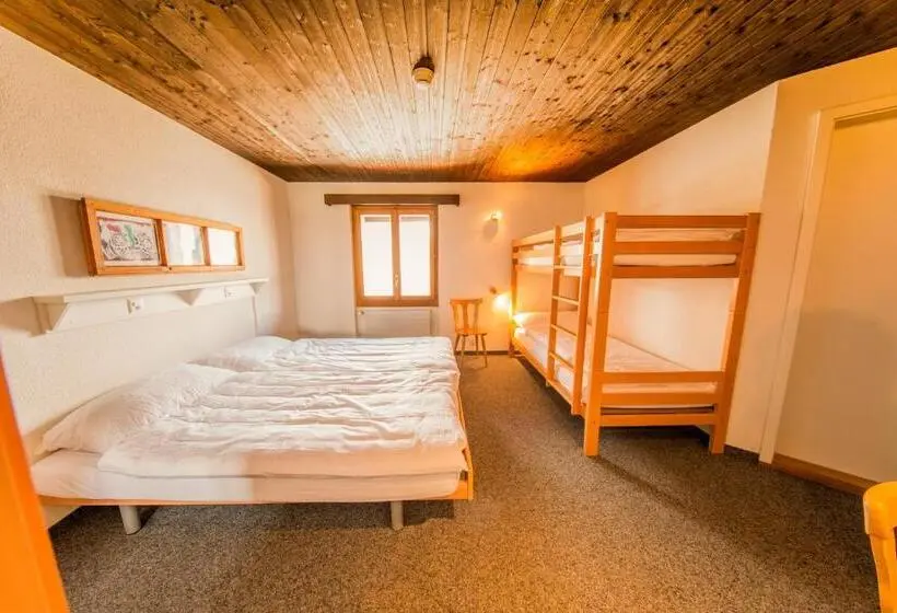 スタンダード４人部屋, Sportchalet Mürren