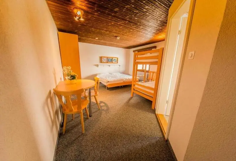 スタンダード４人部屋, Sportchalet Mürren