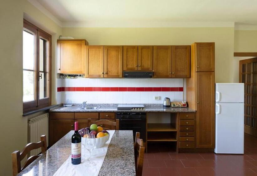 带1个卧室带泳池的公寓, Tenuta Lamborghini Golf & Resort