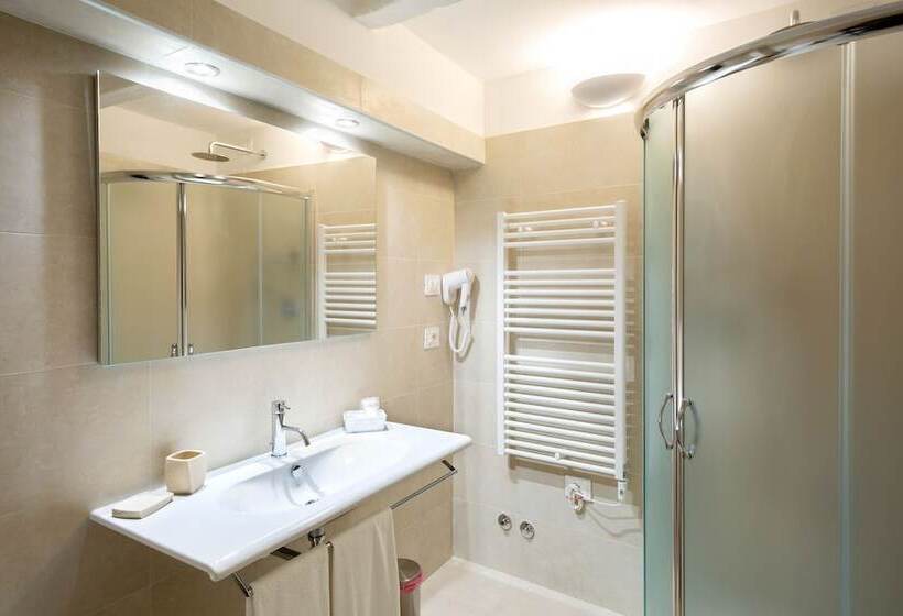 豪华房间, Tenuta Lamborghini Golf & Resort